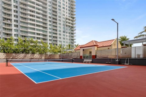 Condominio en venta en Miami, Florida, 2 dormitorios, 128.21 m2 № 1951947 - foto 18