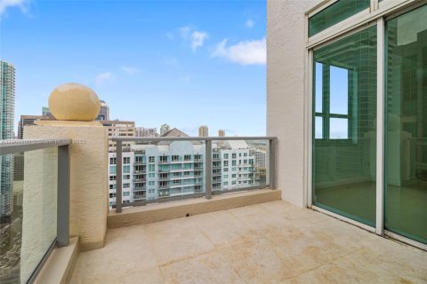 Condominio en venta en Miami, Florida, 2 dormitorios, 128.21 m2 № 1951947 - foto 15