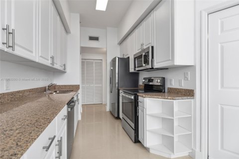 Condominio en venta en Miami, Florida, 2 dormitorios, 128.21 m2 № 1951947 - foto 7