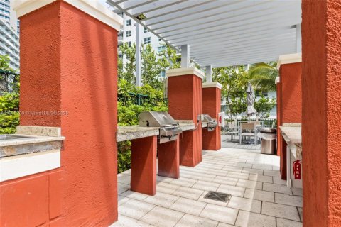 Condominio en venta en Miami, Florida, 2 dormitorios, 128.21 m2 № 1951947 - foto 20