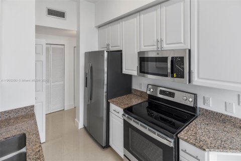 Condominio en venta en Miami, Florida, 2 dormitorios, 128.21 m2 № 1951947 - foto 8