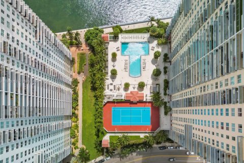 Condominio en venta en Miami, Florida, 2 dormitorios, 128.21 m2 № 1951947 - foto 2