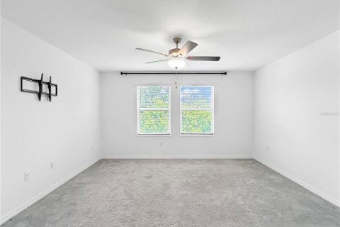 Touwnhouse à louer à Tampa, Floride: 2 chambres, 140.84 m2 № 1910725 - photo 3