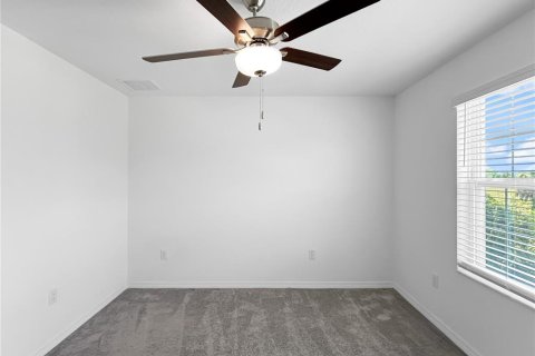 Adosado en alquiler en Tampa, Florida, 2 dormitorios, 140.84 m2 № 1910725 - foto 11