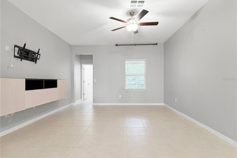 Townhouse in PALM RIVER TOWNHOMES in Tampa, Florida 2 bedrooms, 140.84 sq.m. № 1910725 - photo 20