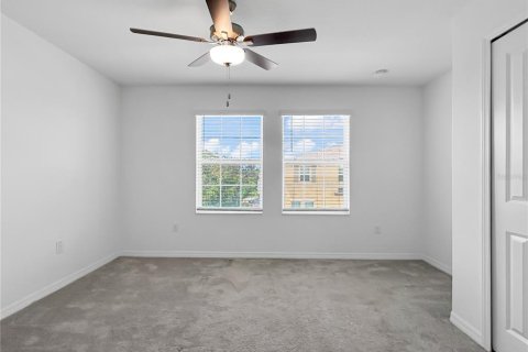 Touwnhouse à louer à Tampa, Floride: 2 chambres, 140.84 m2 № 1910725 - photo 10