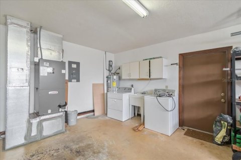 House in Ocala, Florida 3 bedrooms, 128.67 sq.m. № 2213642 - photo 25