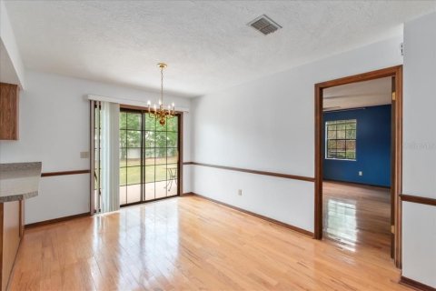 House in Ocala, Florida 3 bedrooms, 128.67 sq.m. № 2213642 - photo 13
