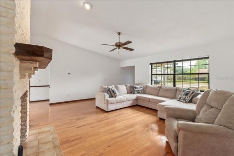 House in Ocala, Florida 3 bedrooms, 128.67 sq.m. № 2213642 - photo 7