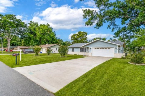 House in Ocala, Florida 3 bedrooms, 128.67 sq.m. № 2213642 - photo 30