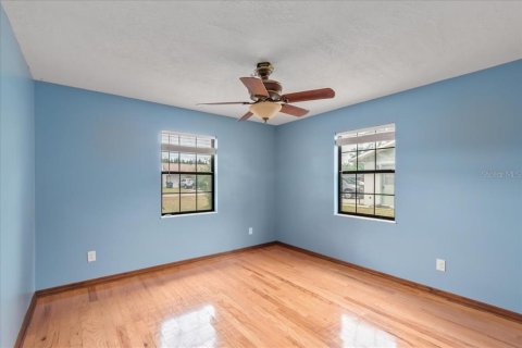 House in Ocala, Florida 3 bedrooms, 128.67 sq.m. № 2213642 - photo 19