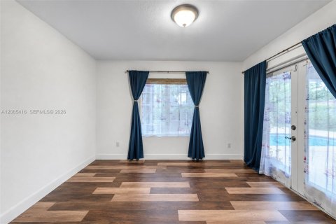 House in Cutler Bay, Florida 3 bedrooms, 180.51 sq.m. № 2279236 - photo 19
