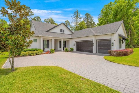 House in Brooksville, Florida 4 bedrooms, 256.22 sq.m. № 1626438 - photo 1