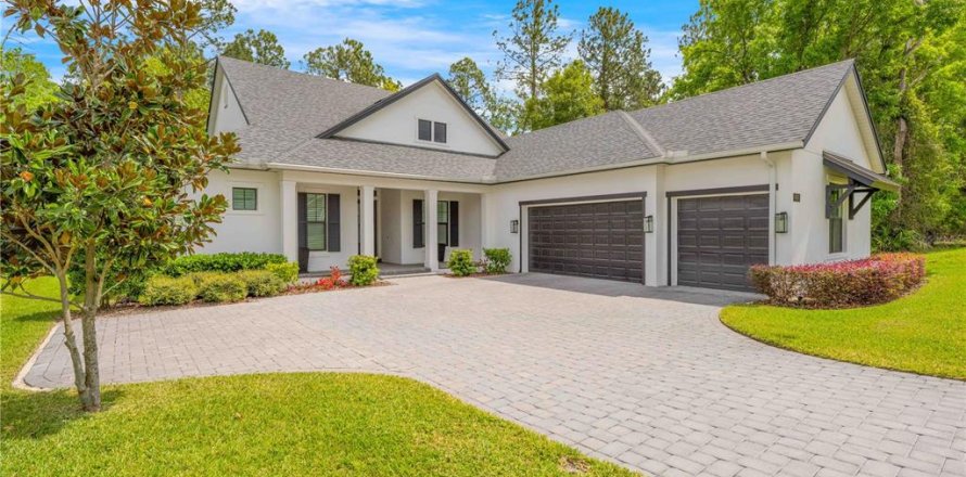 House in Brooksville, Florida 4 bedrooms, 256.22 sq.m. № 1626438