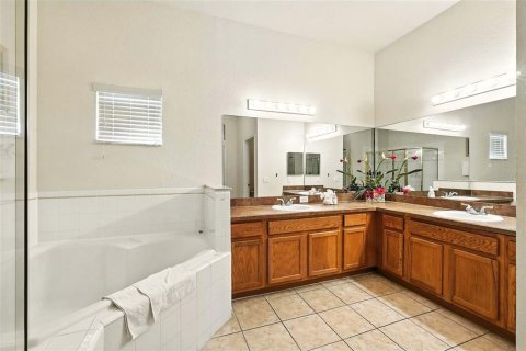 Condominio en venta en Davenport, Florida, 3 dormitorios, 153.75 m2 № 1852698 - foto 19