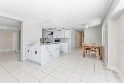 Casa en venta en Punta Gorda, Florida, 3 dormitorios, 185.25 m2 № 1870624 - foto 11