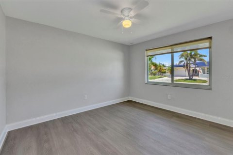 Casa en venta en Punta Gorda, Florida, 3 dormitorios, 185.25 m2 № 1870624 - foto 24