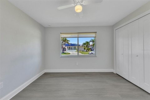Casa en venta en Punta Gorda, Florida, 3 dormitorios, 185.25 m2 № 1870624 - foto 25