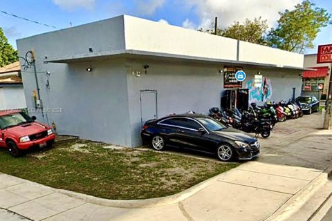 Commercial property in Miami, Florida № 2081325 - photo 24