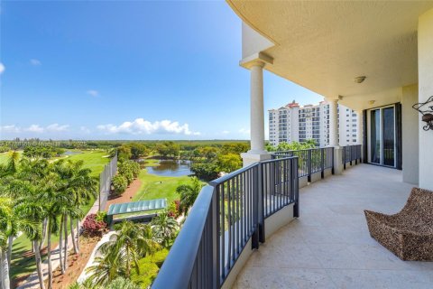 Condo in Coral Gables, Florida, 3 bedrooms  № 1865092 - photo 12