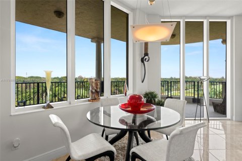 Condo in Coral Gables, Florida, 3 bedrooms  № 1865092 - photo 6