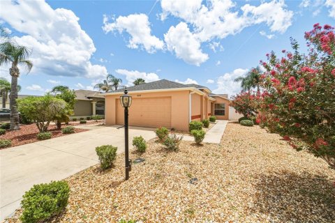 Villa ou maison à The Villages, Floride 2 chambres, 105.17 m2 № 2209461