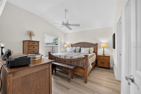 House in The Villages, Florida 2 bedrooms, 105.17 sq.m. № 2209461 - photo 27