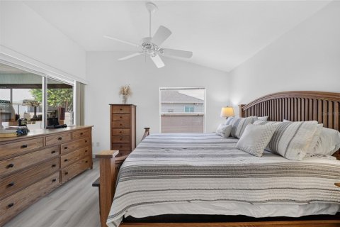 House in The Villages, Florida 2 bedrooms, 105.17 sq.m. № 2209461 - photo 29