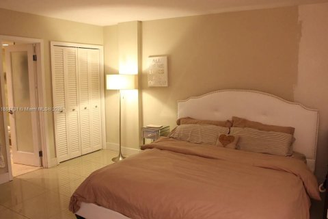 Copropriété à louer à Bay Harbor Islands, Floride: 1 chambre, 90.58 m2 № 1931717 - photo 8