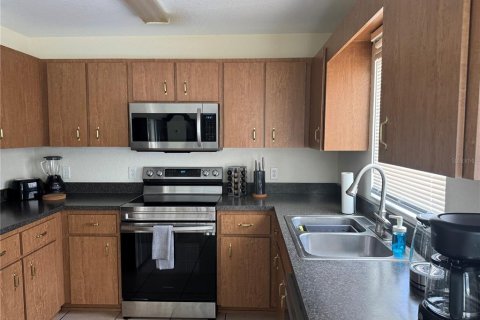 Apartamento en alquiler en Silver Springs Shores, Florida, 2 dormitorios, 84.91 m2 № 1852501 - foto 10