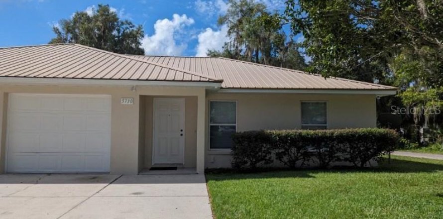 Apartment in Silver Springs Shores, Florida 2 bedrooms, 84.91 sq.m. № 1852501