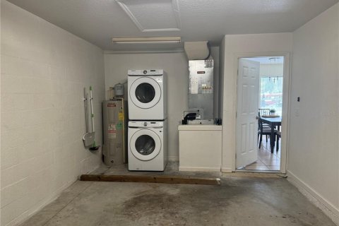Apartamento en alquiler en Silver Springs Shores, Florida, 2 dormitorios, 84.91 m2 № 1852501 - foto 14