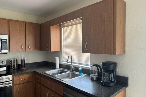 Apartamento en alquiler en Silver Springs Shores, Florida, 2 dormitorios, 84.91 m2 № 1852501 - foto 12