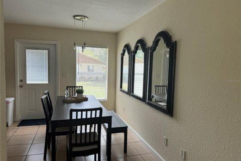 Apartamento en alquiler en Silver Springs Shores, Florida, 2 dormitorios, 84.91 m2 № 1852501 - foto 8