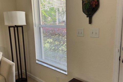 Apartamento en alquiler en Silver Springs Shores, Florida, 2 dormitorios, 84.91 m2 № 1852501 - foto 5