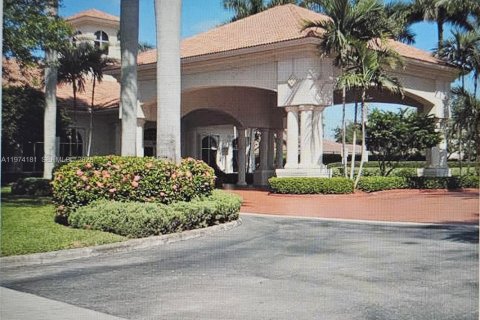 Casa en Pembroke Pines, Florida 3 dormitorios, 125.23 m2 № 2036208