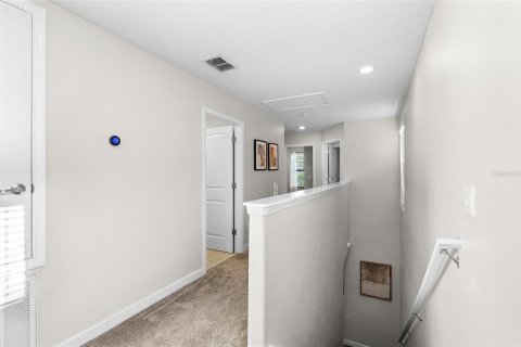 Casa en venta en Wesley Chapel, Florida, 4 dormitorios, 187.94 m2 № 1648775 - foto 12