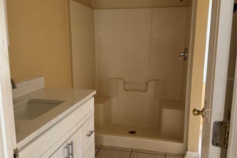 Casa en alquiler en Kissimmee, Florida, 3 dormitorios, 136.94 m2 № 1850927 - foto 10