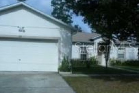 Casa en alquiler en Kissimmee, Florida, 3 dormitorios, 136.94 m2 № 1850927 - foto 1