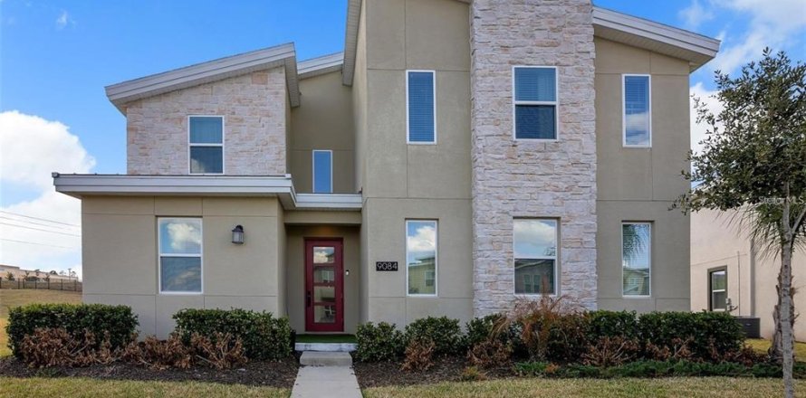House in Davenport, Florida 9 bedrooms, 405.98 sq.m. № 2121650