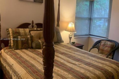 House in Coconut Creek, Florida 1 bedroom, 141.86 sq.m. № 2031738 - photo 2