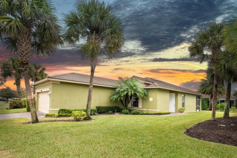 Villa ou maison à Port St. Lucie, Floride 3 chambres, 133.69 m2 № 2146217
