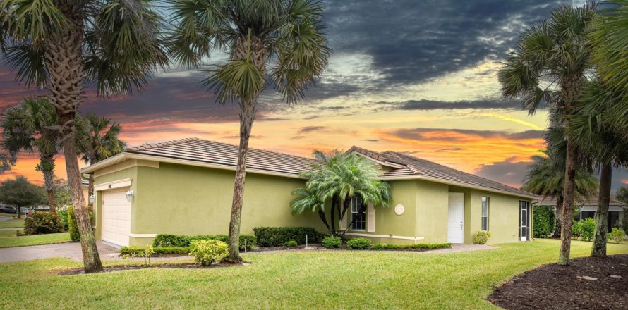 Villa ou maison à Port St. Lucie, Floride 3 chambres, 133.69 m2 № 2146217