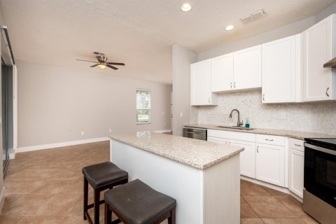 Villa ou maison à vendre à Port St. Lucie, Floride: 3 chambres, 133.69 m2 № 2146217 - photo 9