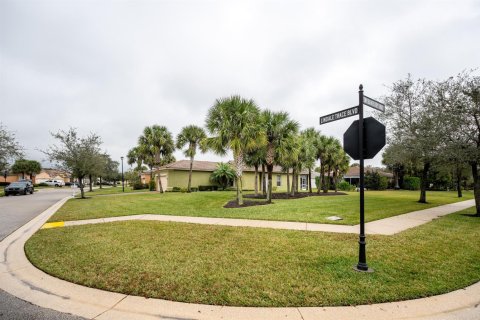 Villa ou maison à vendre à Port St. Lucie, Floride: 3 chambres, 133.69 m2 № 2146217 - photo 3