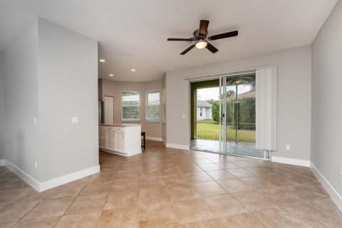 Villa ou maison à vendre à Port St. Lucie, Floride: 3 chambres, 133.69 m2 № 2146217 - photo 13