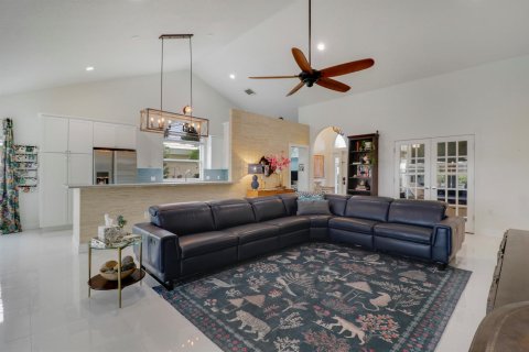 House in West Palm Beach, Florida 3 bedrooms, 203.73 sq.m. № 2186529 - photo 11