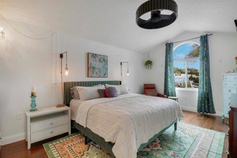 House in West Palm Beach, Florida 3 bedrooms, 203.73 sq.m. № 2186529 - photo 23