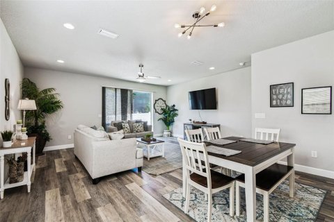 Adosado en alquiler en Tampa, Florida, 3 dormitorios, 170.75 m2 № 1884544 - foto 19