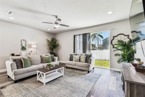 Adosado en alquiler en Tampa, Florida, 3 dormitorios, 170.75 m2 № 1884544 - foto 18